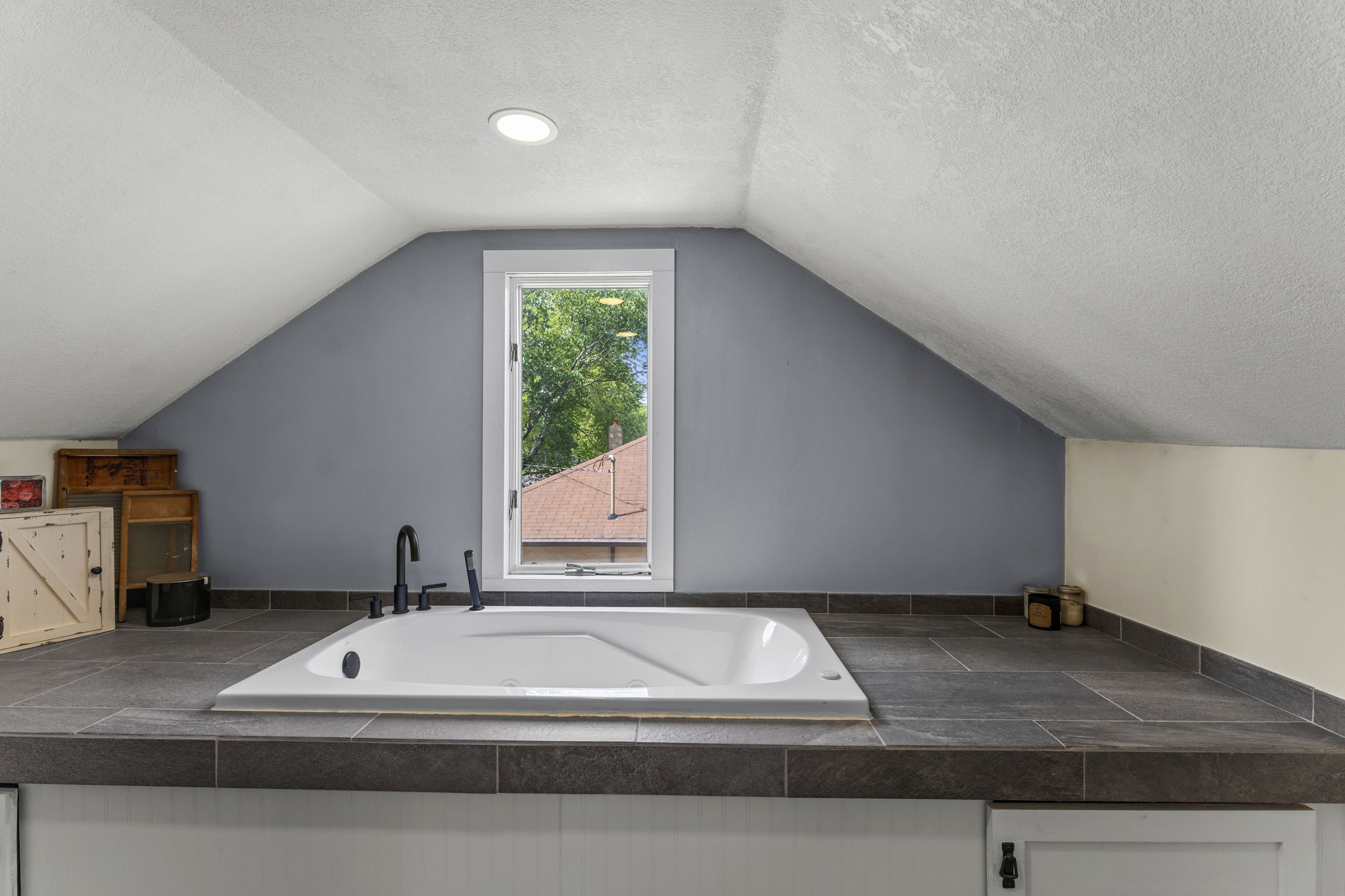 508 6th Ave S-189