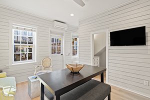 508 Constitution Ave NE, Washington, DC 20002, USA Photo 49