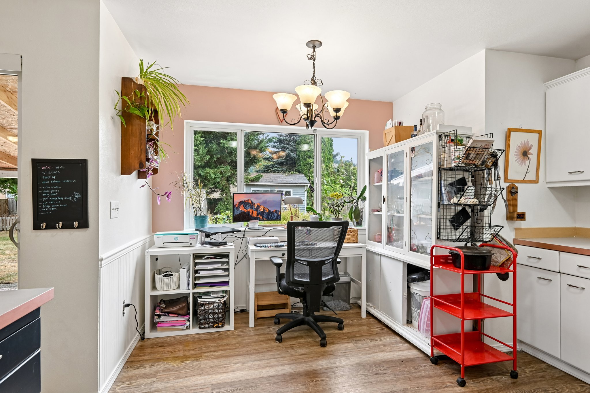 Eldredge Ave-S1208-015.jpg