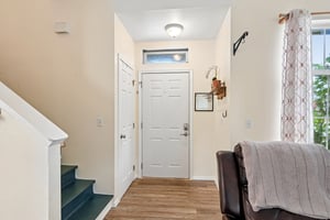 Eldredge Ave-S1208-006.jpg