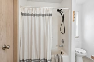 Eldredge Ave-S1208-031.jpg