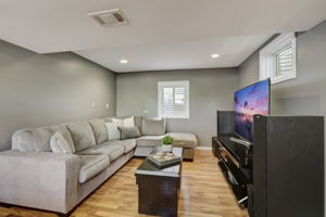Lakepoint Dr-036