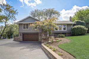 Lakepoint Dr-003