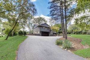 Lakepoint Dr-001