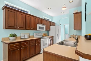 IMG_5375 virtually staged.jpeg