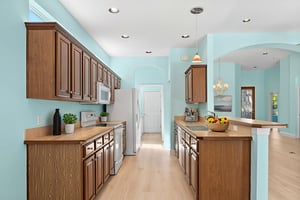 IMG_5390 virtually staged.jpeg