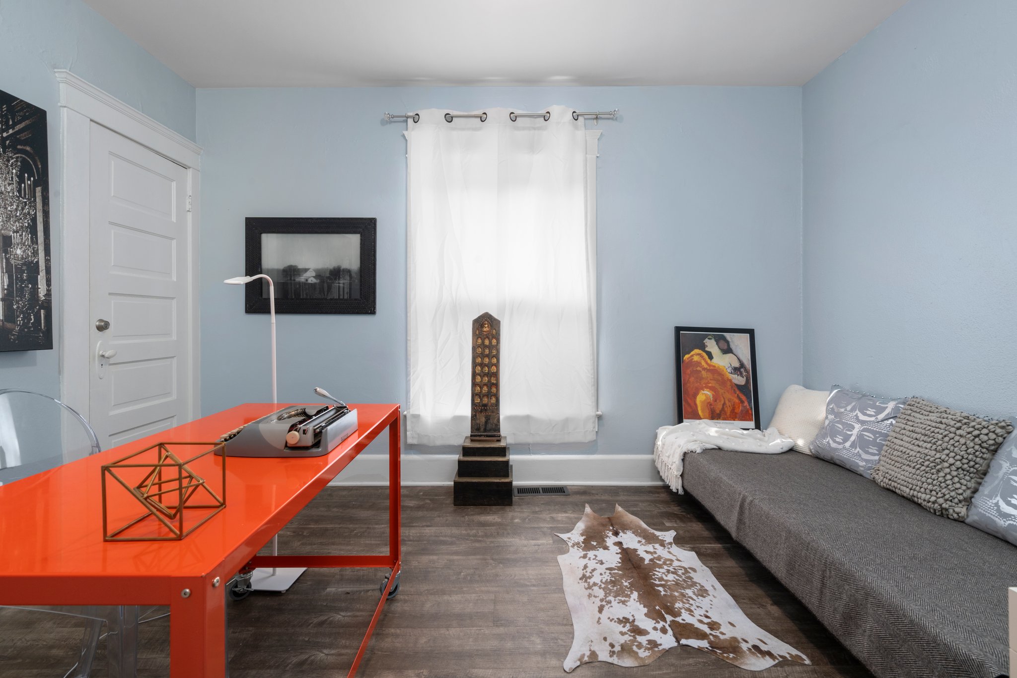  Photo 18