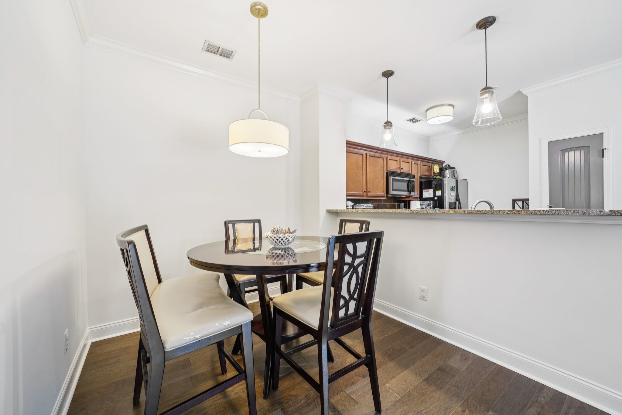 Riverhaven Pl-S0909-012.jpg