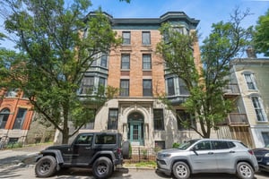508 W Grant Pl 102_015.jpg