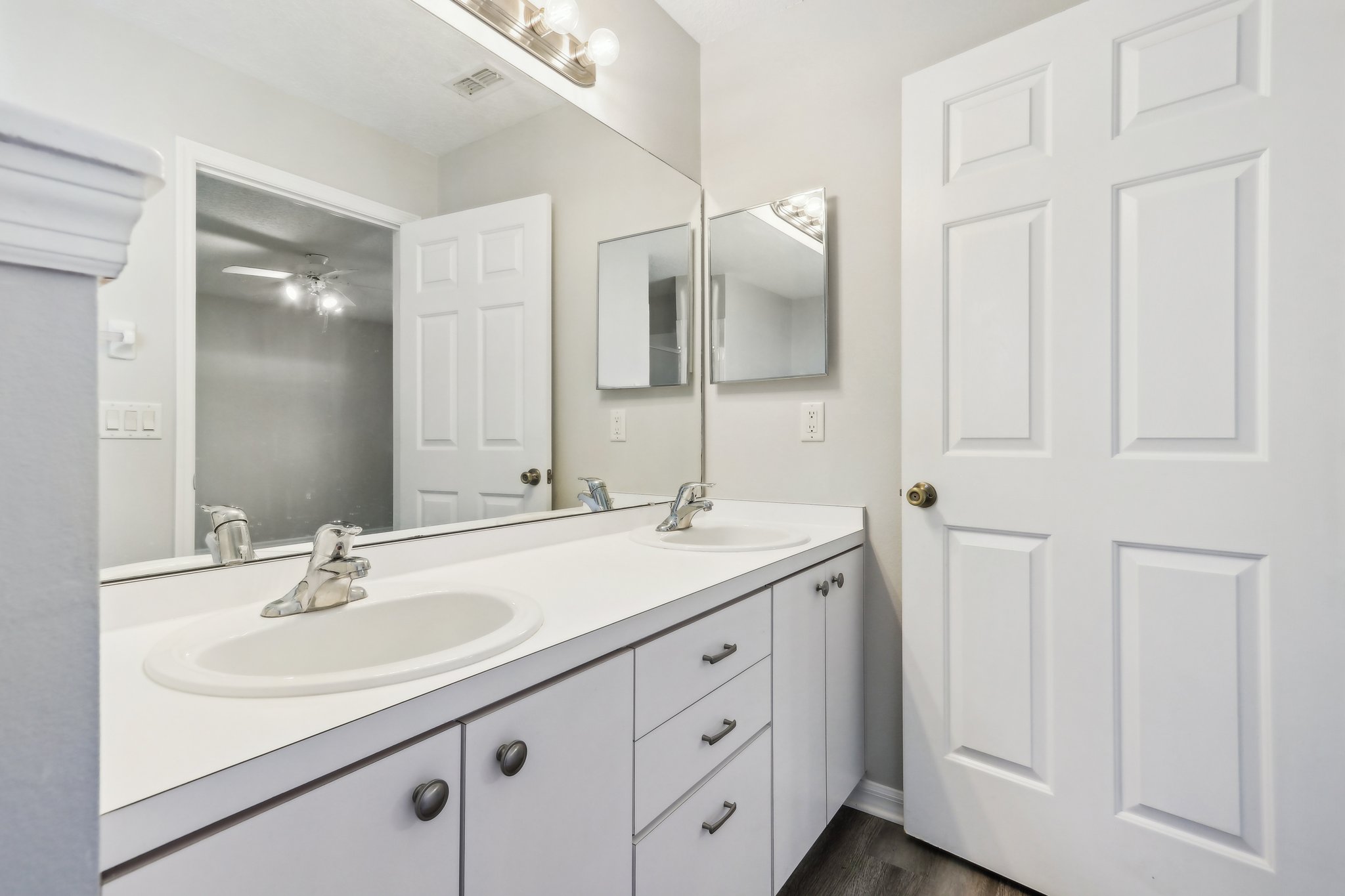 Woodview Dr-2805-031.jpg
