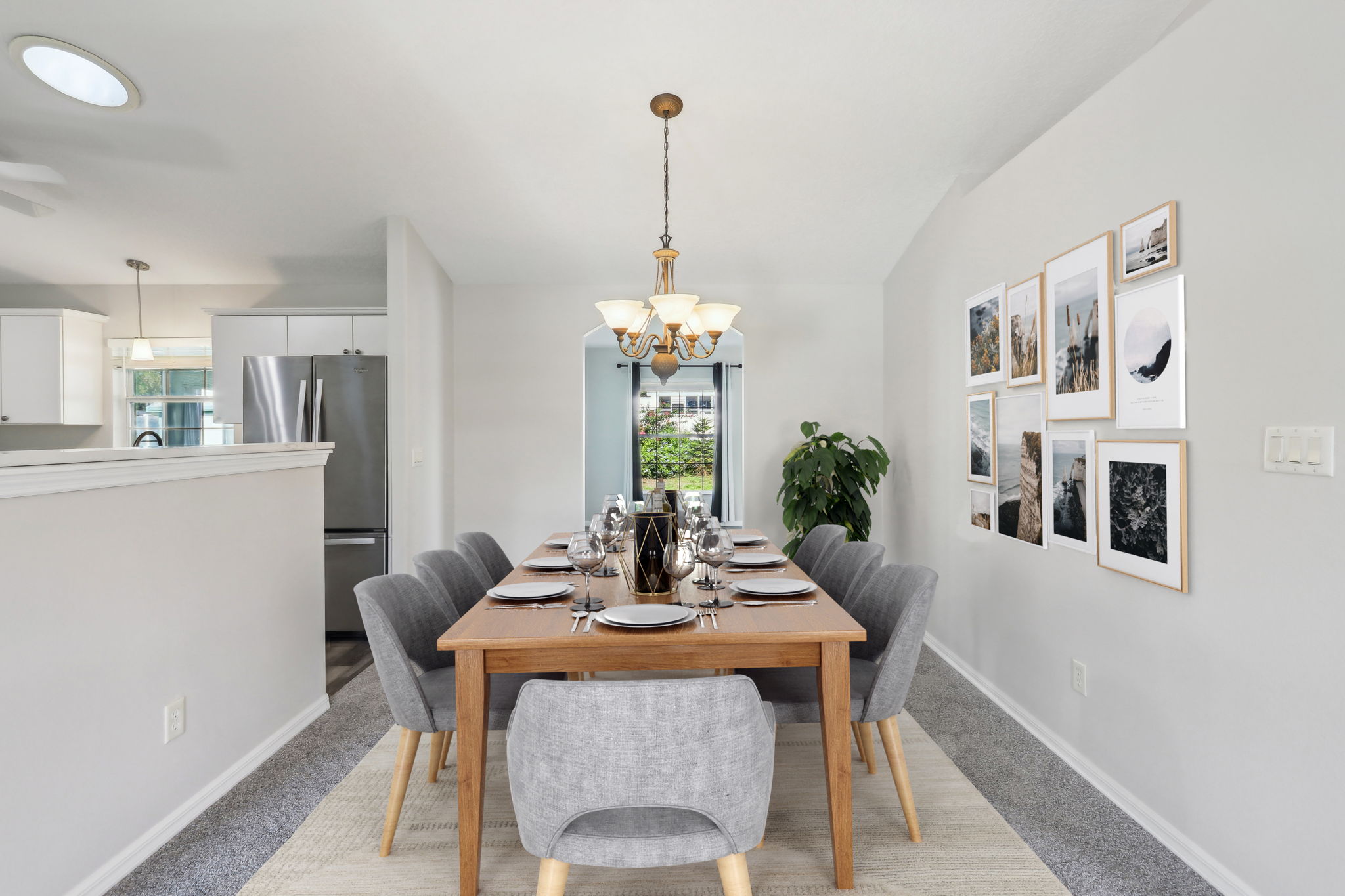 Woodview Dr-2805-016 virtually staged