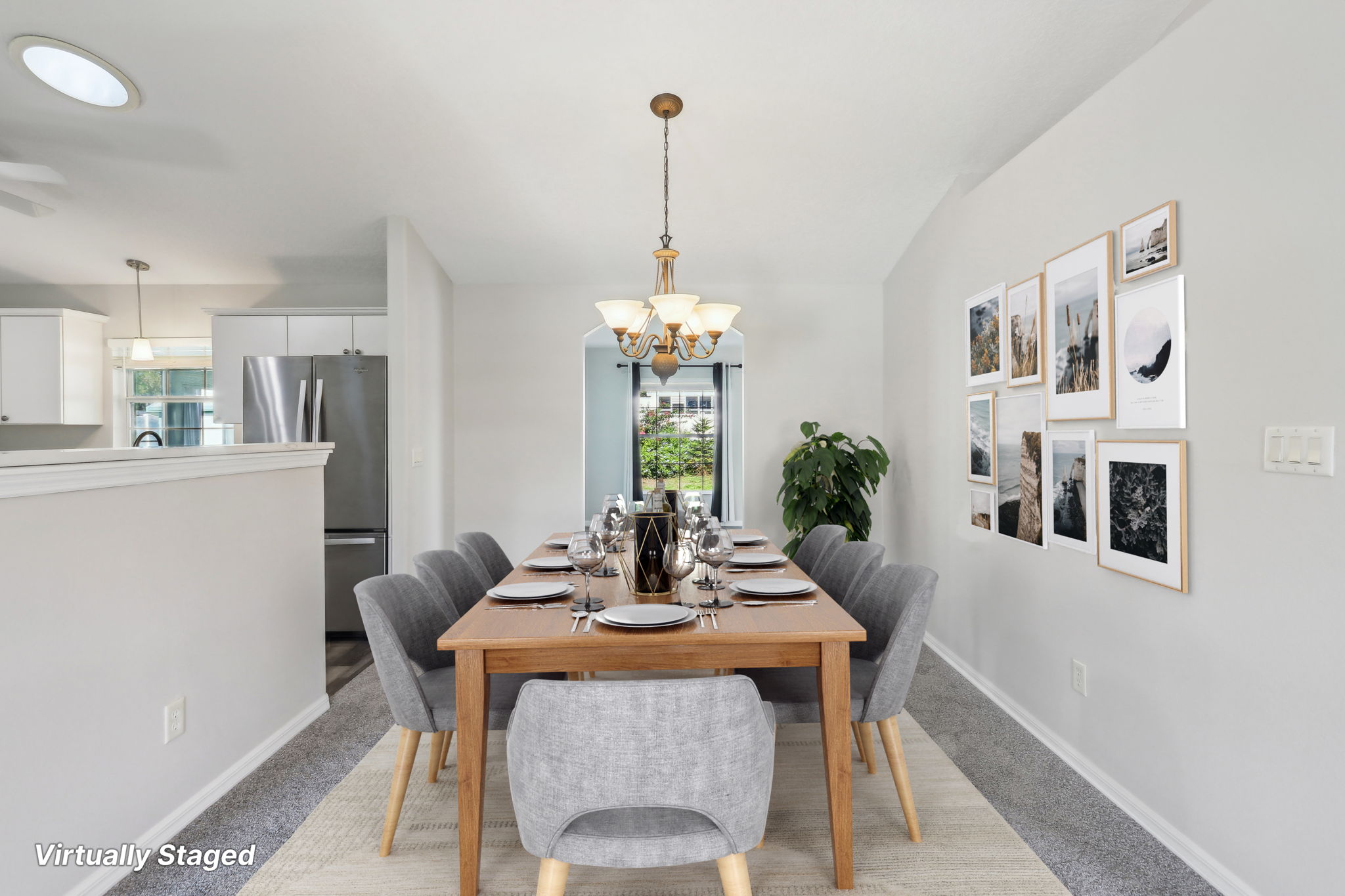Woodview Dr-2805-016  virtually staged