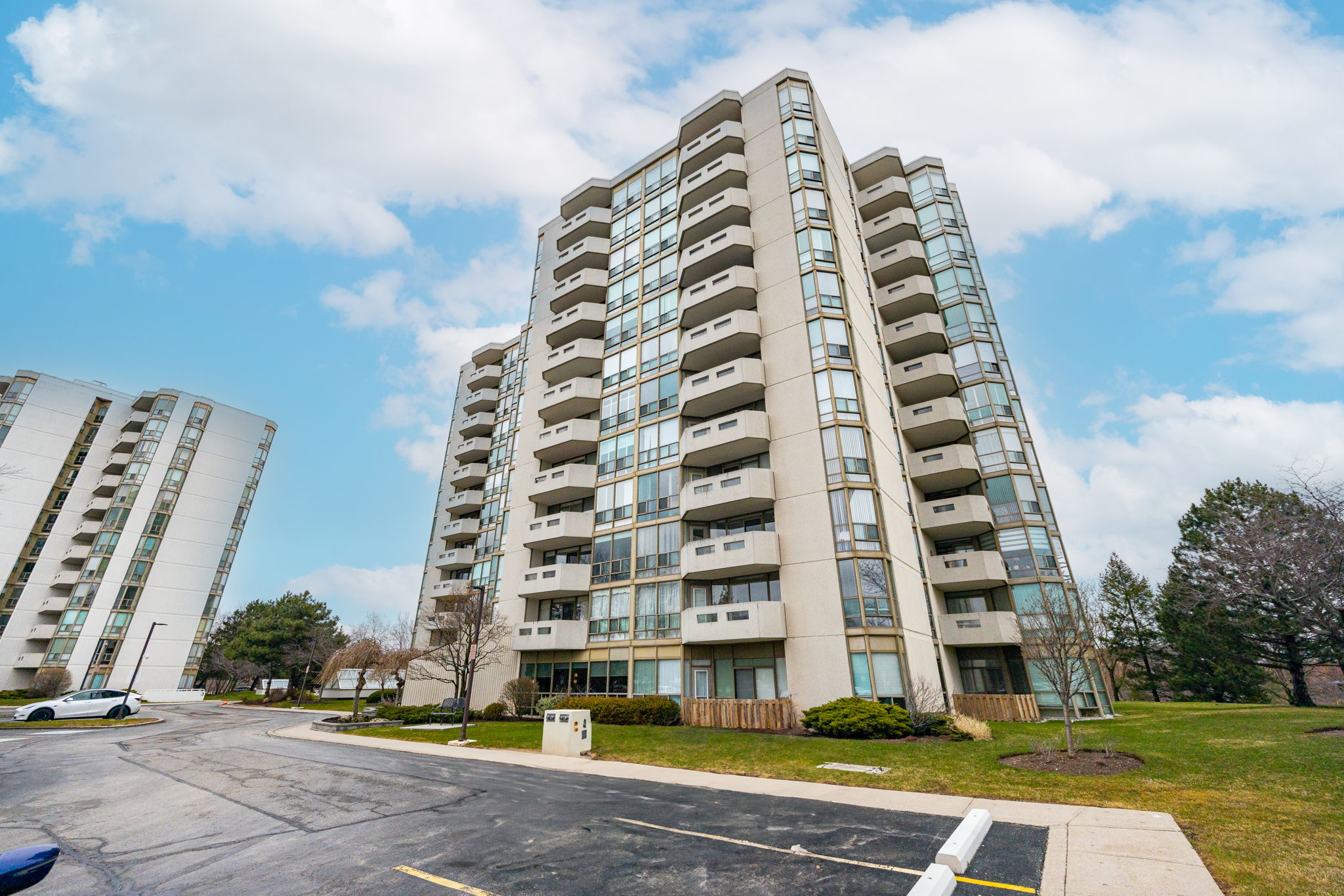 Burlington property showcase — delivered property photograph 3