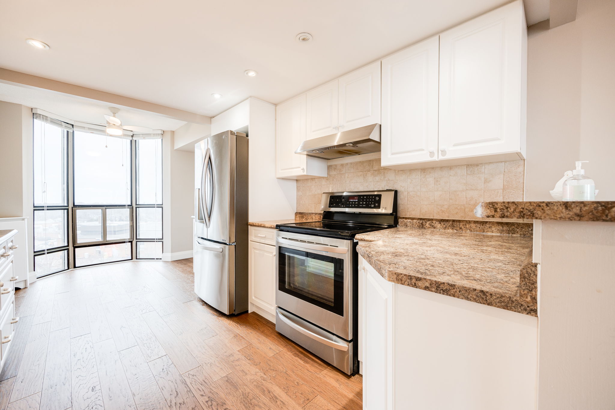 Burlington property showcase — delivered property photograph 18