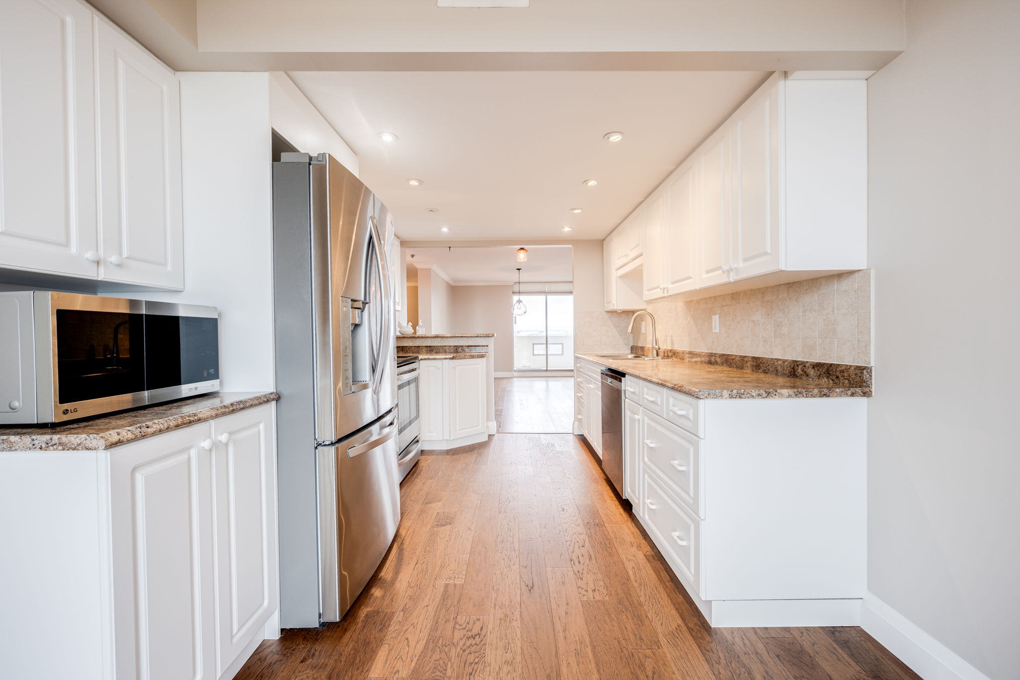 Burlington property showcase — delivered property photograph 21