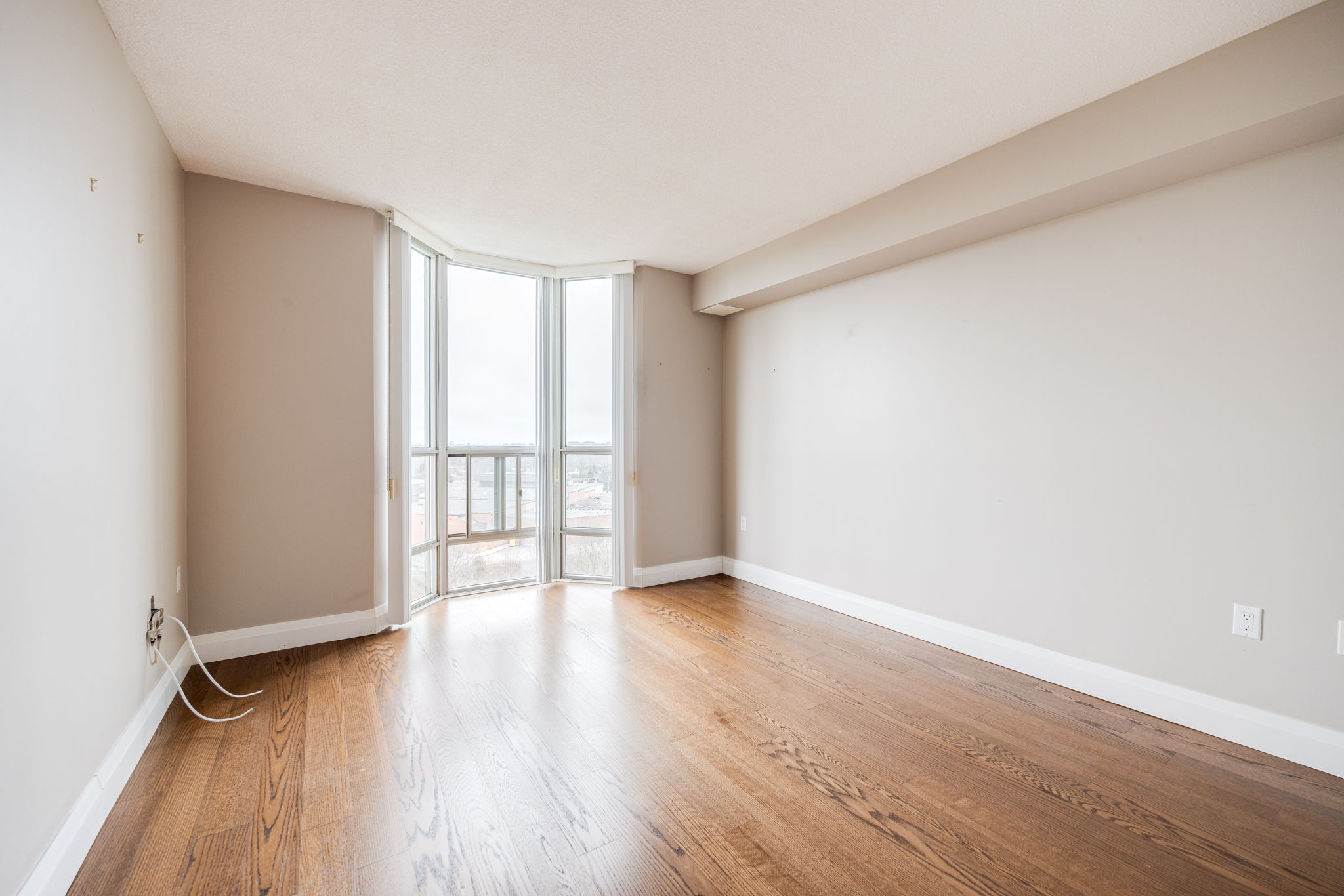 Burlington property showcase — delivered property photograph 26