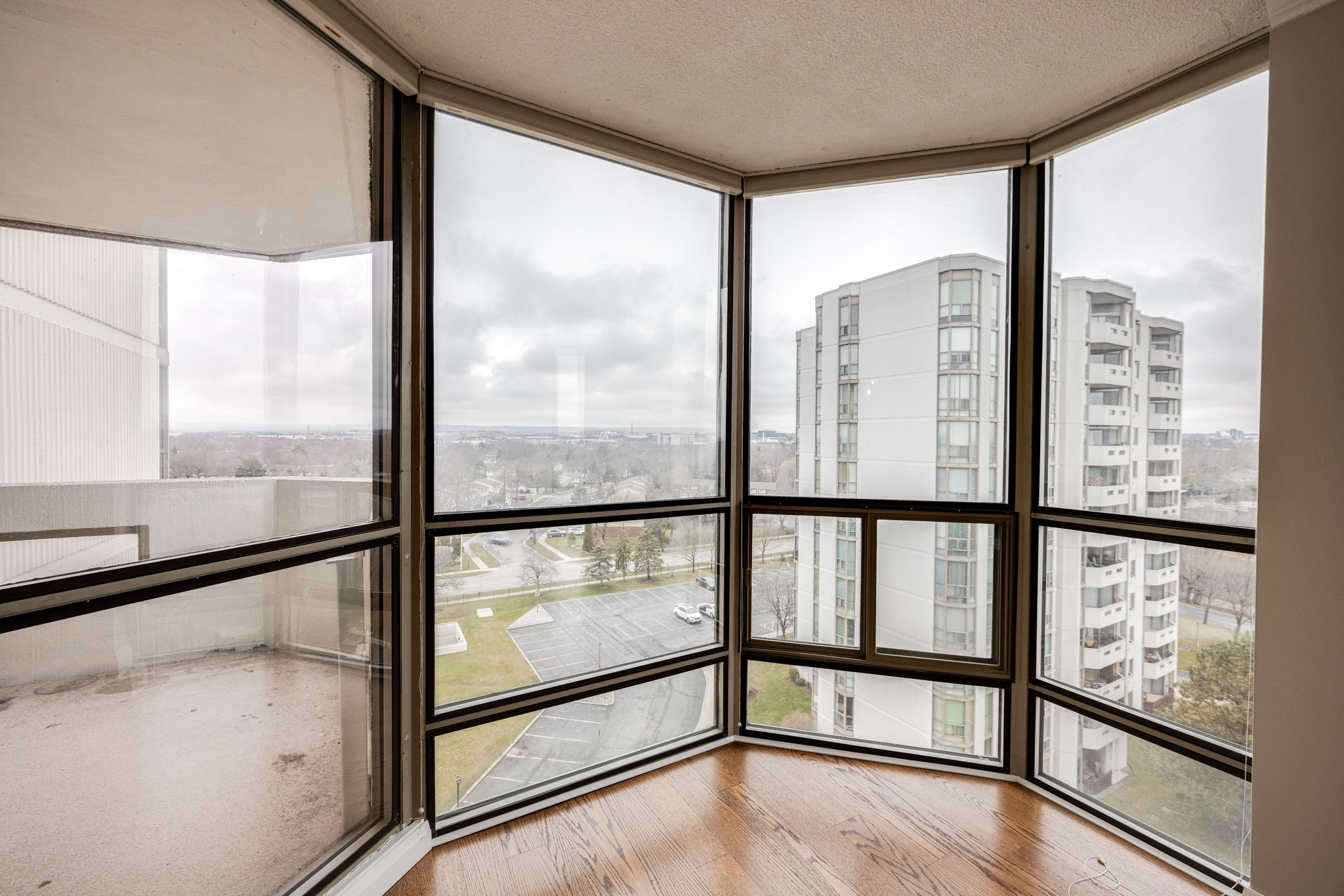 Burlington property showcase — delivered property photograph 33