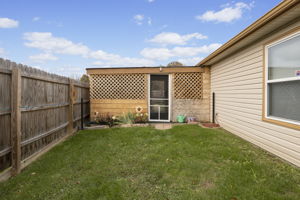  Photo 30