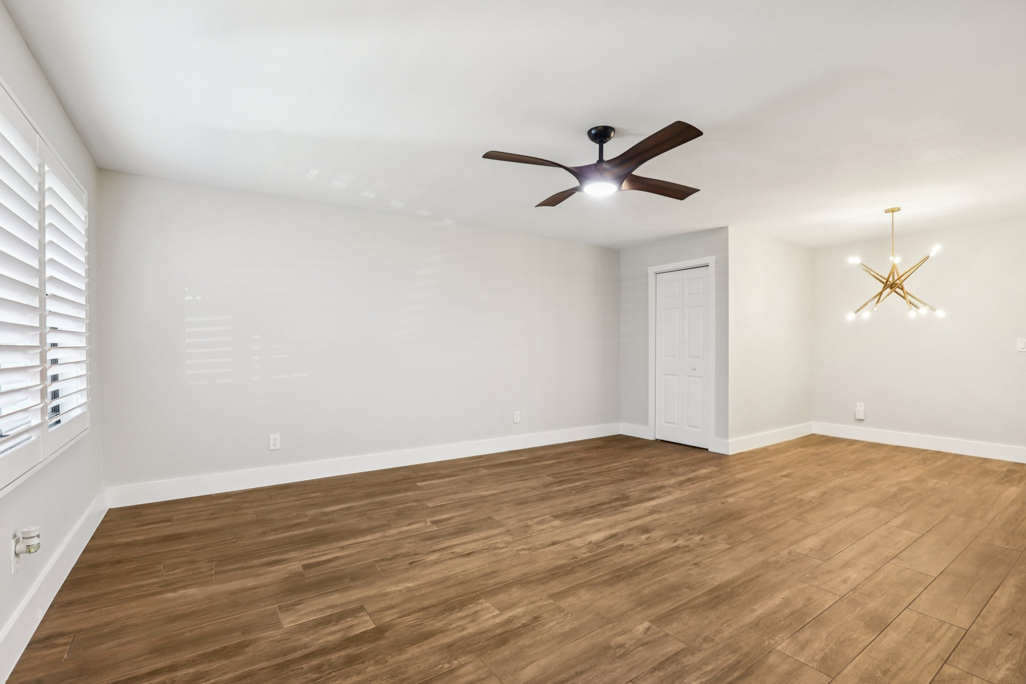 1st St NE 143-S1212-010.jpg