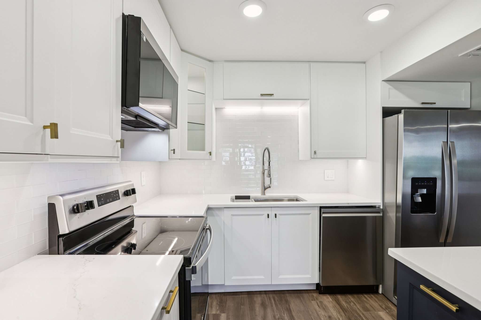 1st St NE 143-S1212-027.jpg