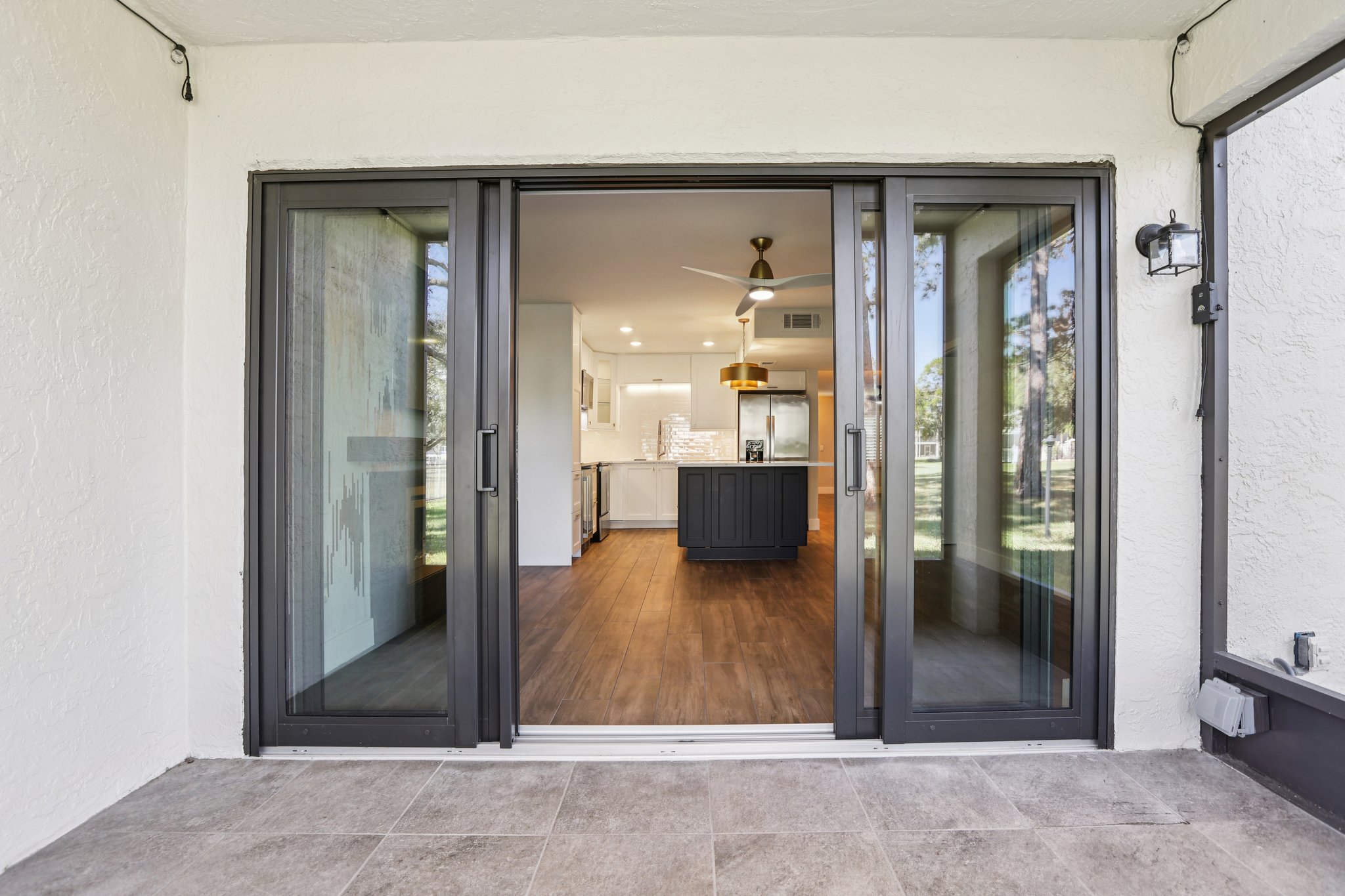 1st St NE 143-S1212-040.jpg