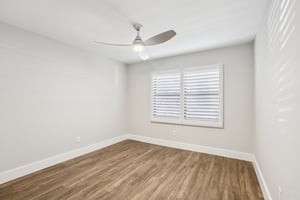 1st St NE 143-S1212-030.jpg