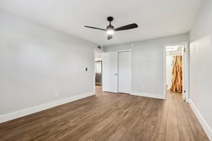 1st St NE 143-S1212-036.jpg