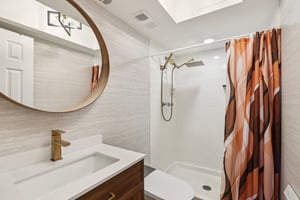 1st St NE 143-S1212-037.jpg