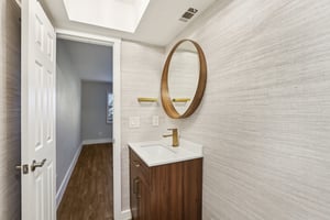 1st St NE 143-S1212-038.jpg