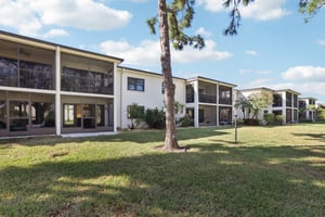 1st St NE 143-S1212-044.jpg