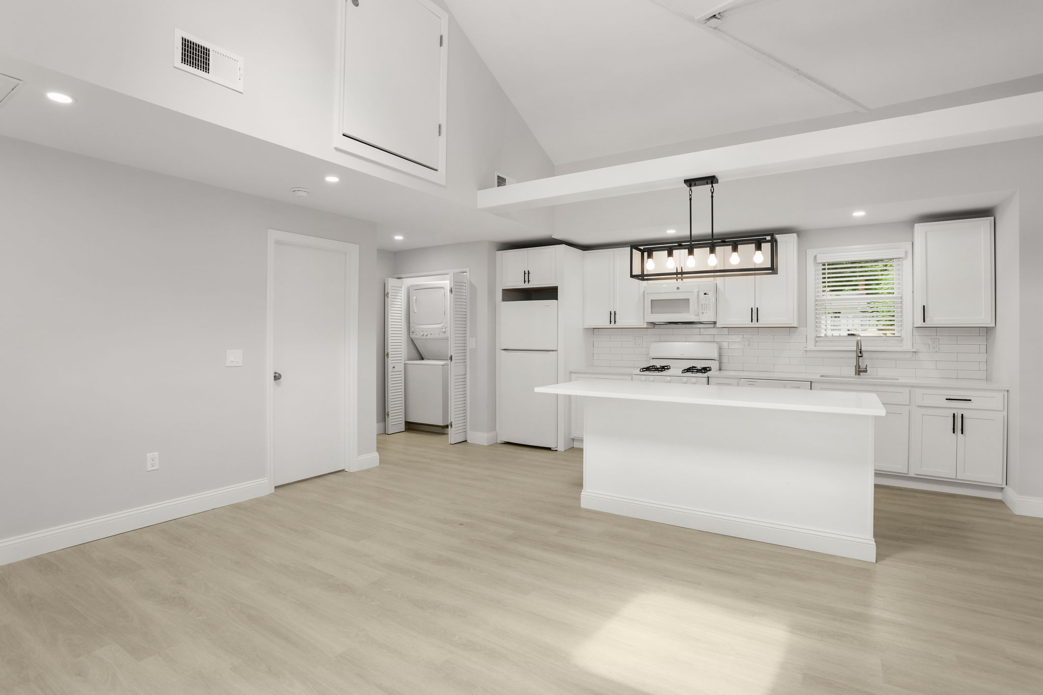 5086 Main St Cottage Trumbull CT 06611 Realty Plans