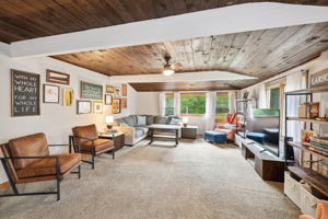 13_Interior