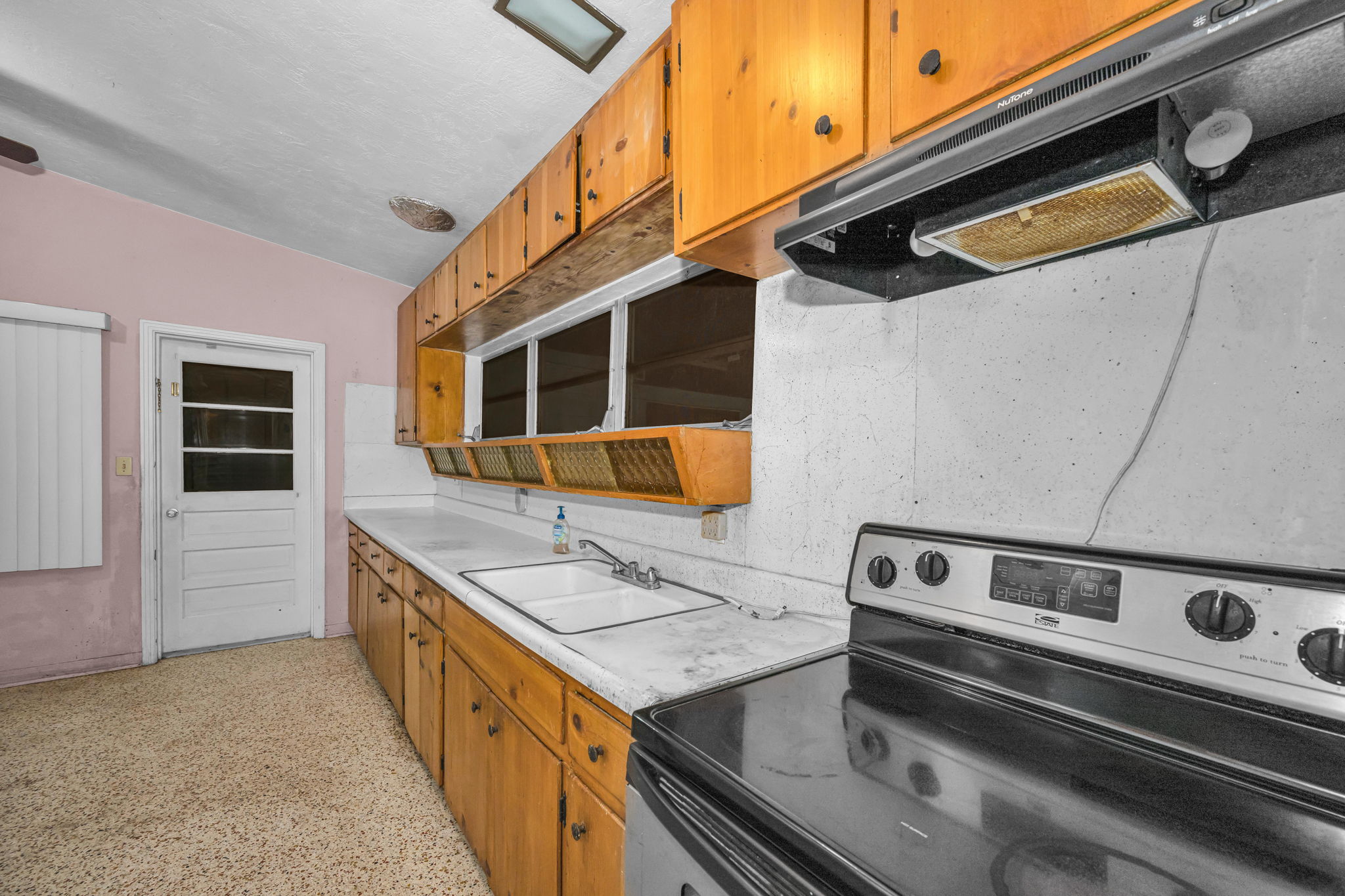 Kitchen 1