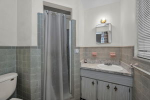 Primary Bathroom 1a