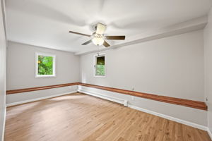  Photo 49
