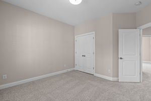  Photo 40