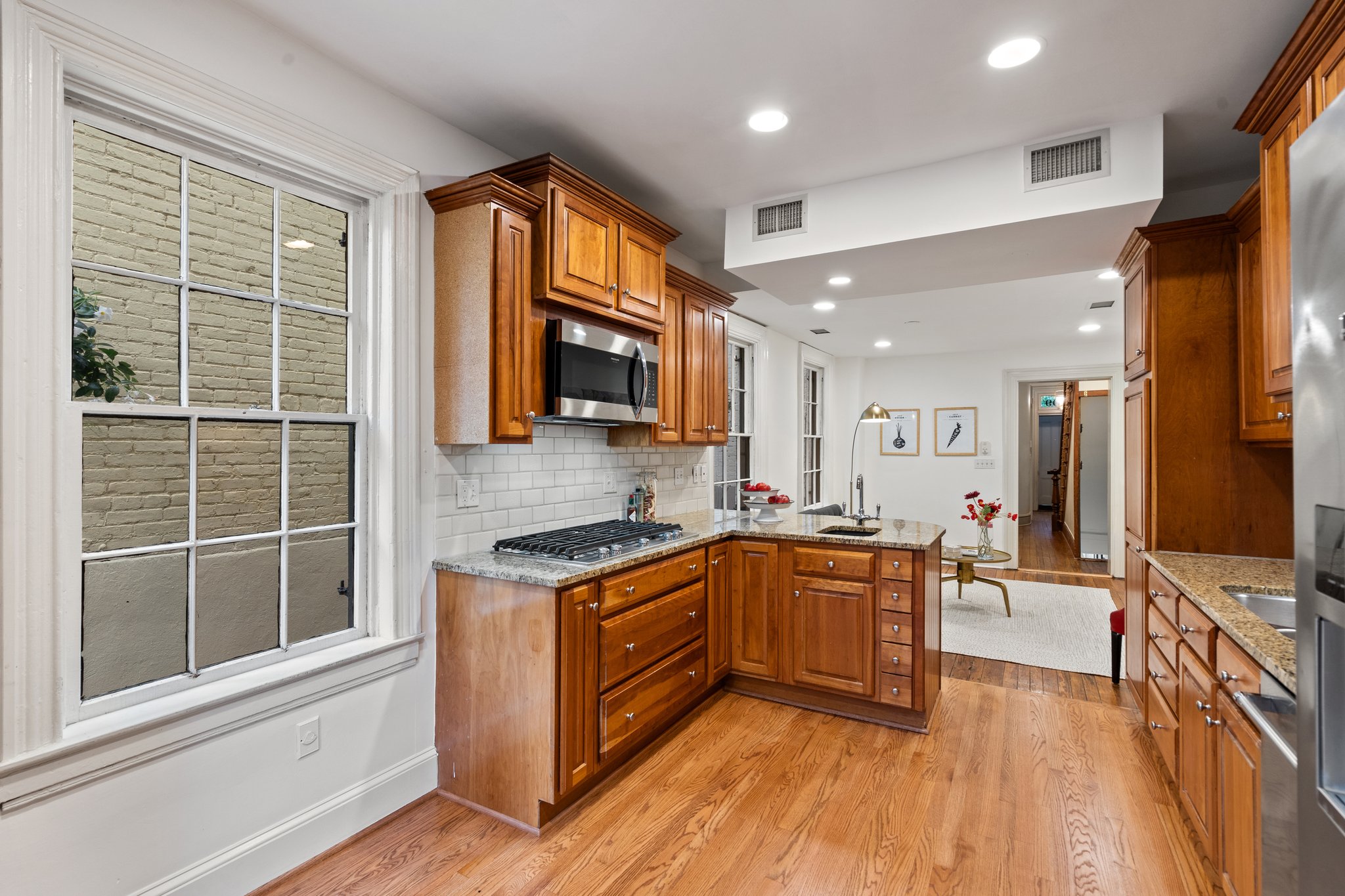 509 Independence Ave SE, Washington, DC 20003, USA Photo 18