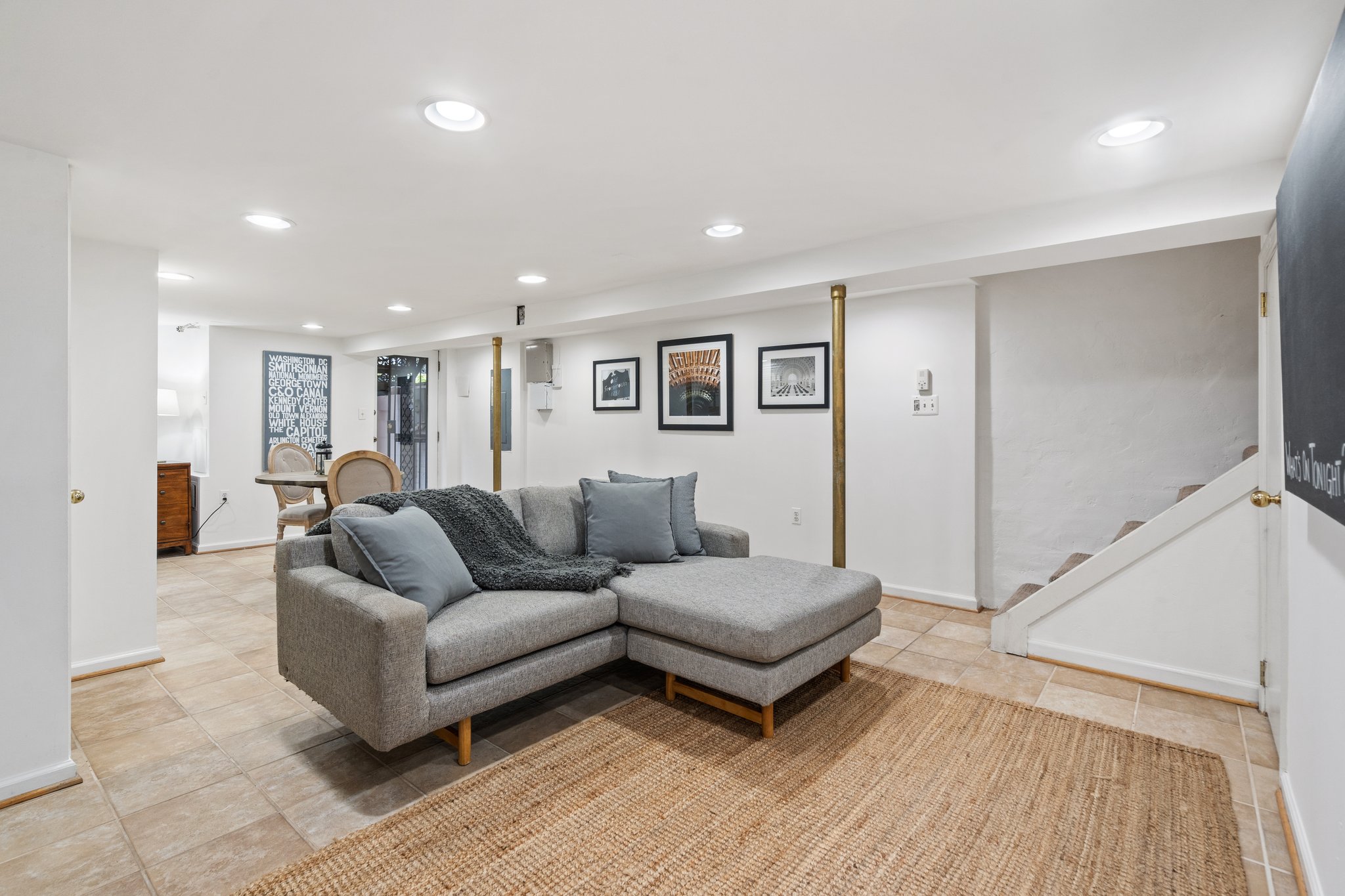 509 Independence Ave SE, Washington, DC 20003, USA Photo 51