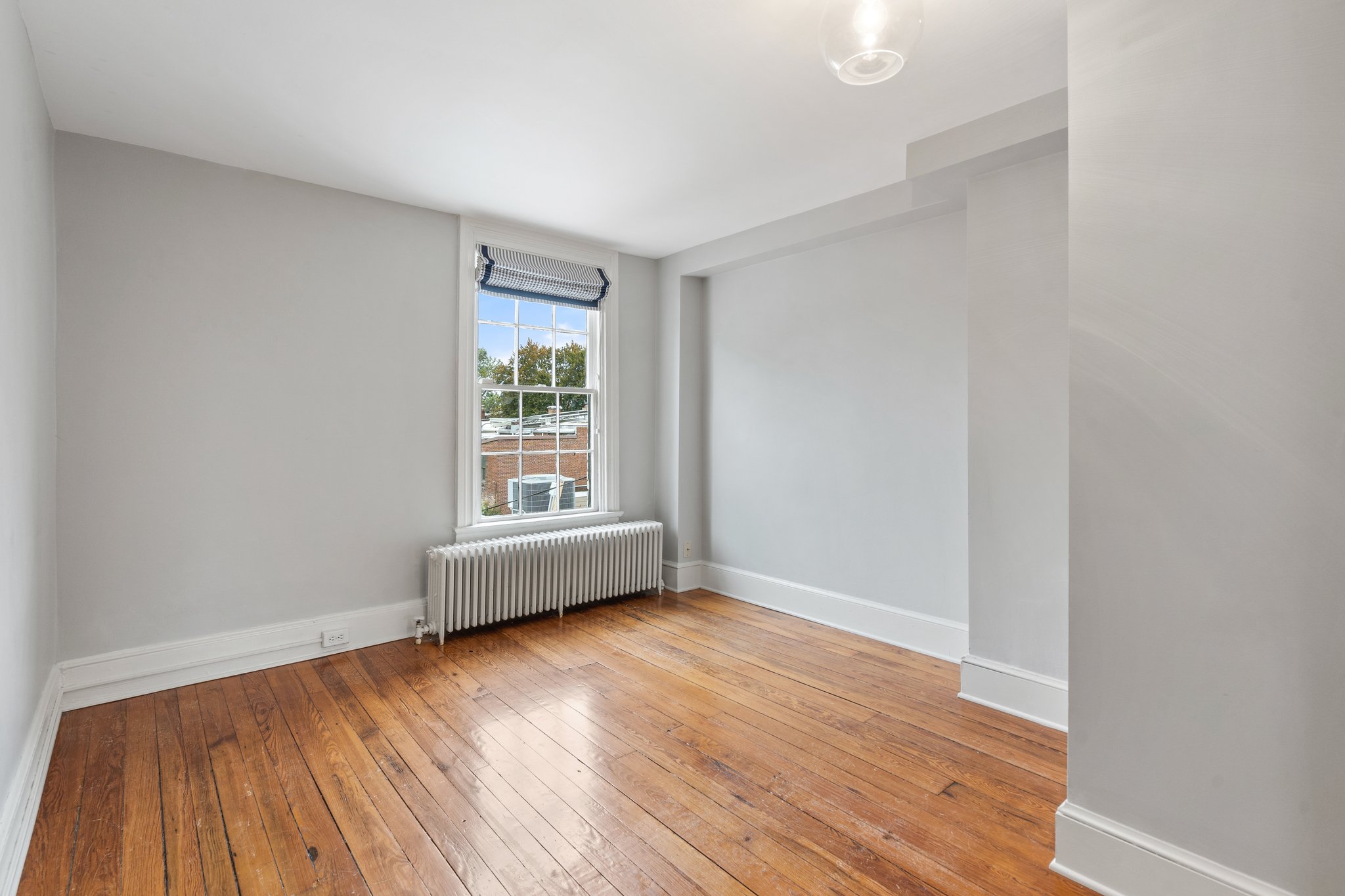 509 Independence Ave SE, Washington, DC 20003, USA Photo 44