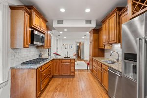 509 Independence Ave SE, Washington, DC 20003, USA Photo 19