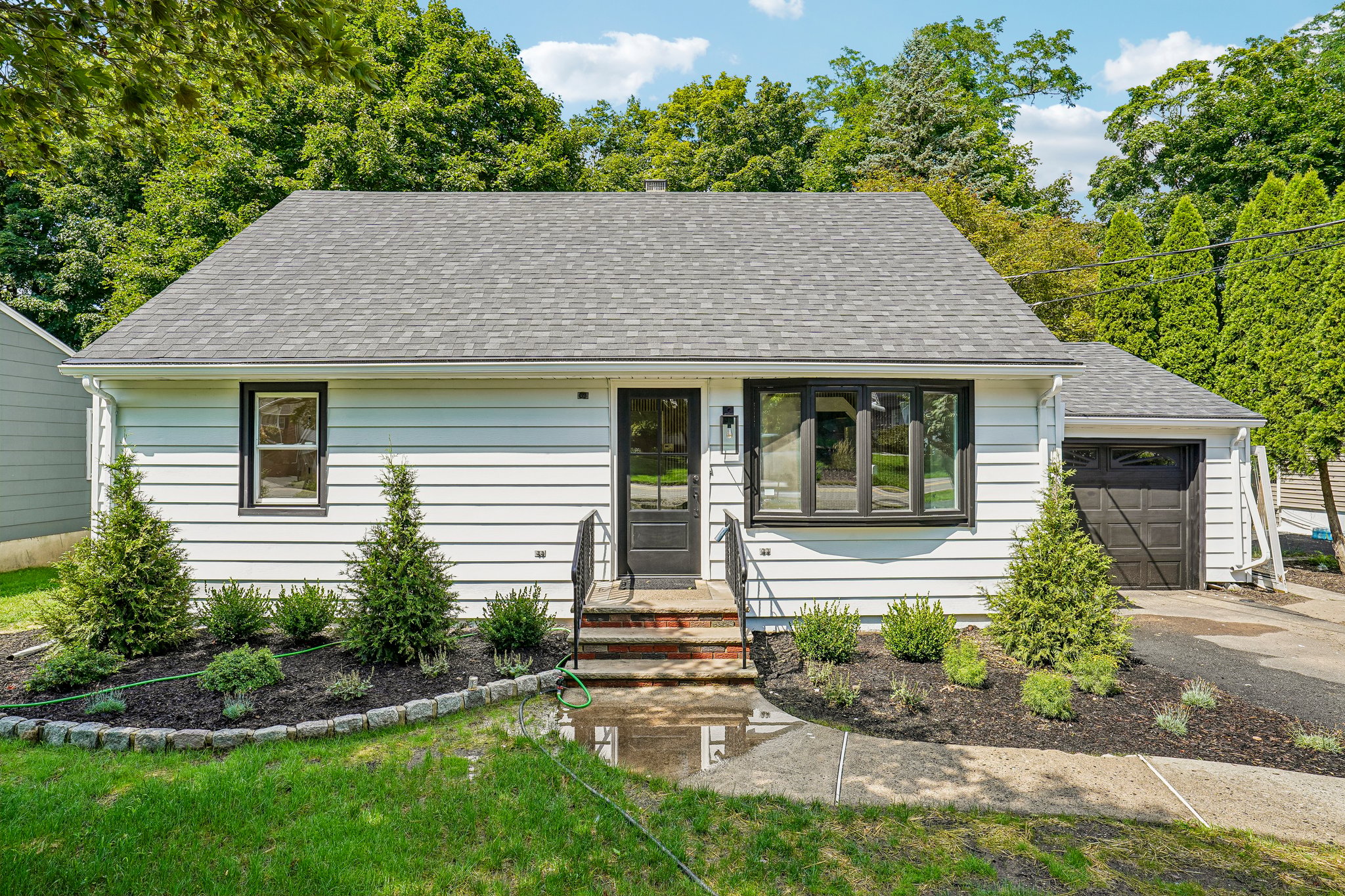 Ramapo Valley Rd-S2508-004.jpg