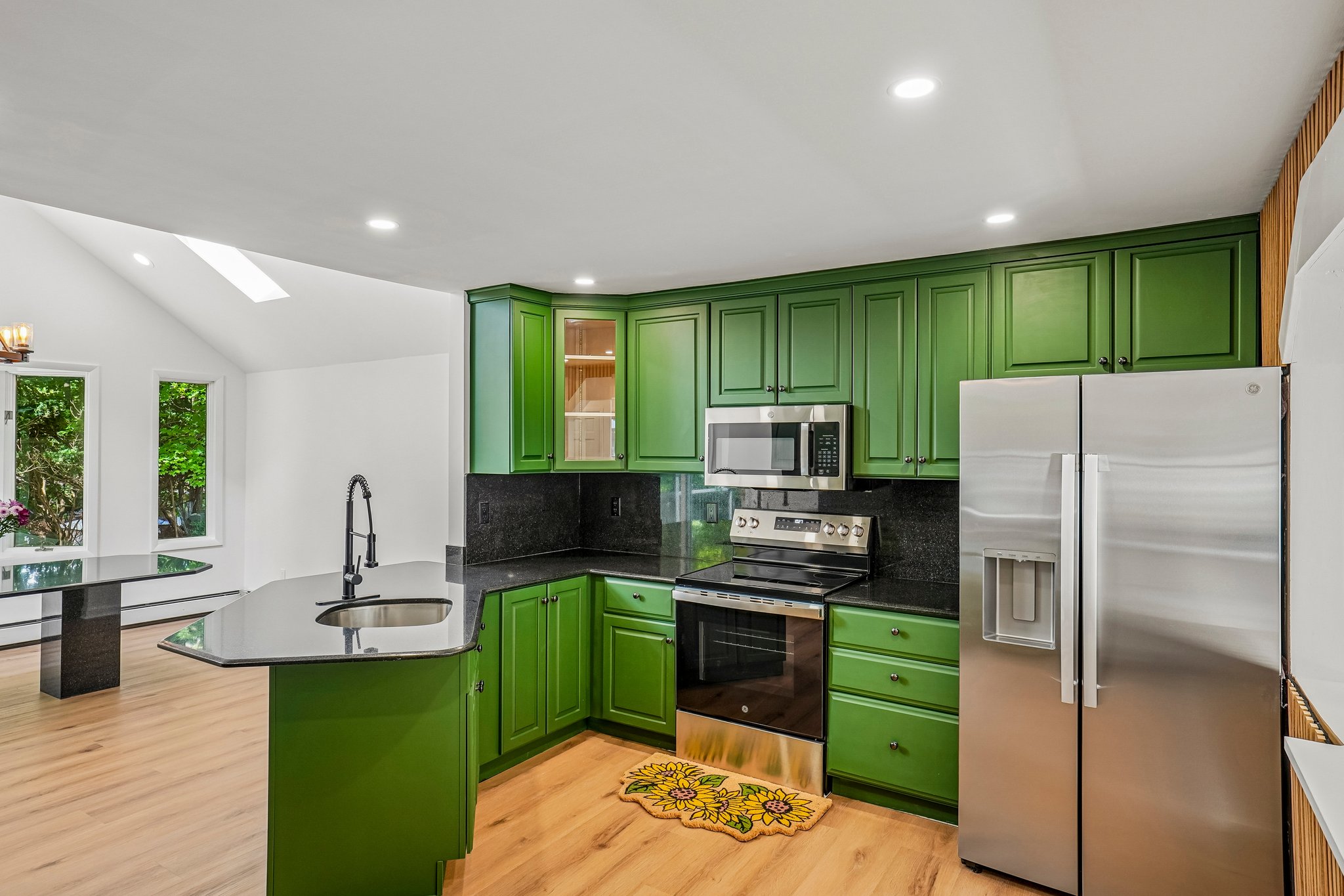 Ramapo Valley Rd-S2508-012.jpg
