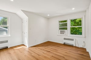 Ramapo Valley Rd-S2508-027.jpg