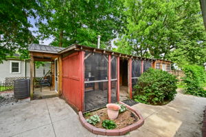  Photo 47