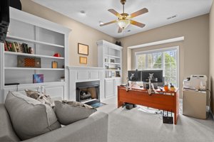  Photo 44