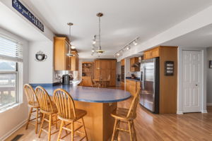 Kitchen/Breakfast Bar