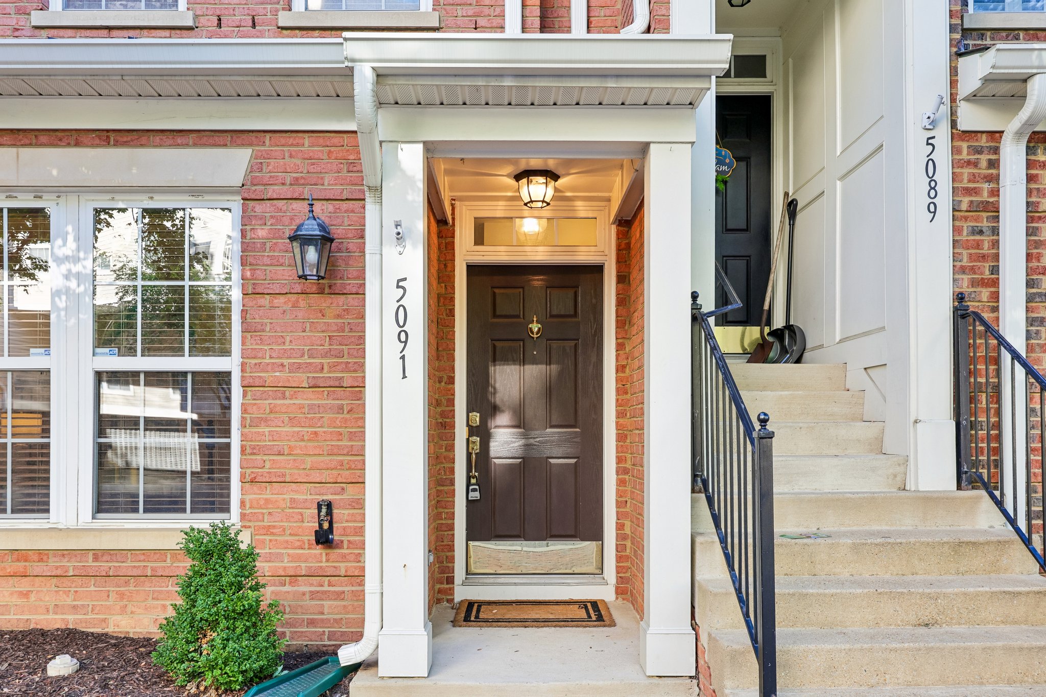 Donovan Dr-S0605-004.jpg
