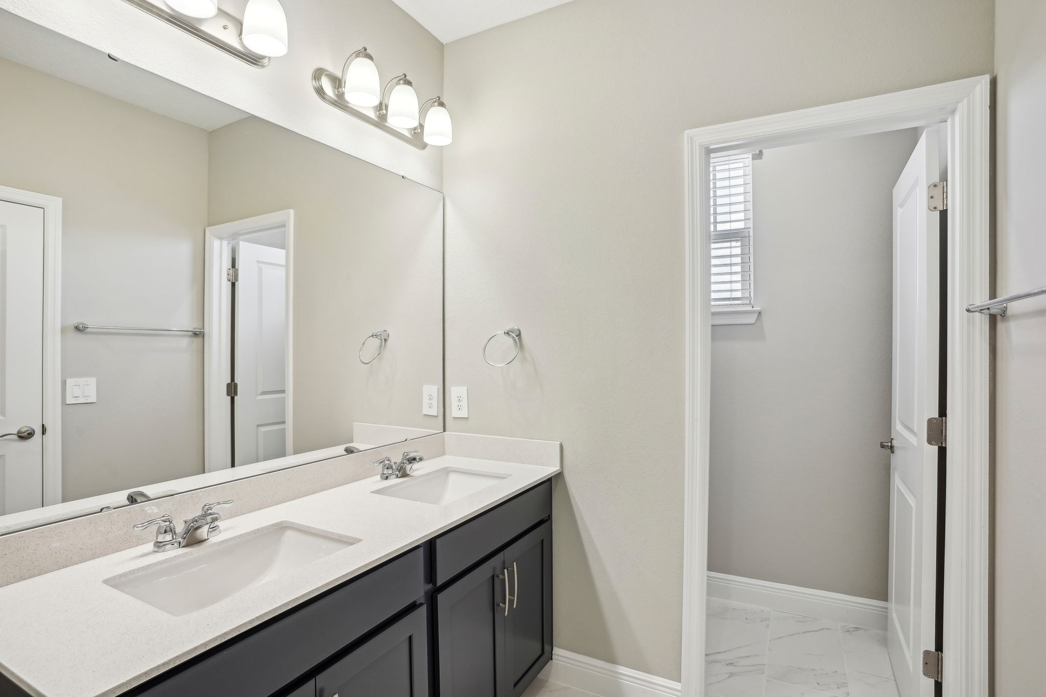 Orlando - Silverleaf Reserve - 5093 Railroad Vine Alley Winter Garden FL 34787 - 030