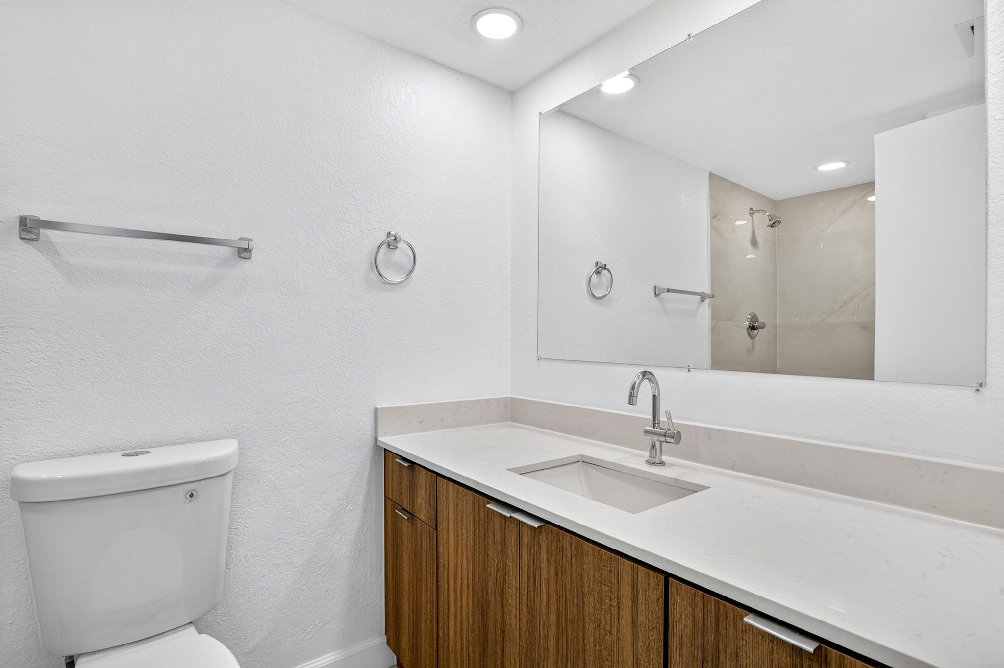 Guest Bathroom 1 of 2
