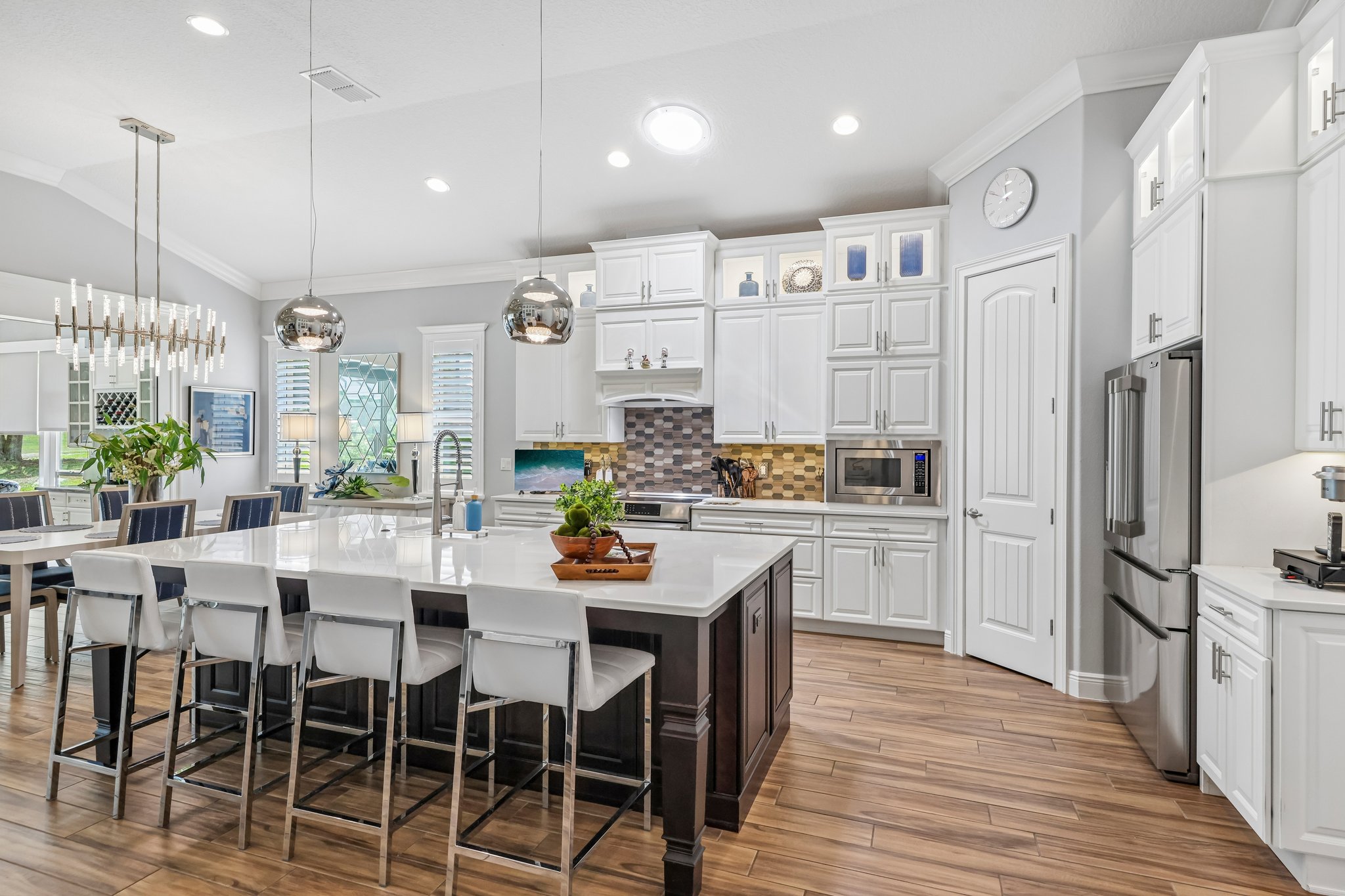 Greens Dr-S2304-024.jpg